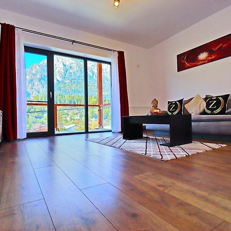 Zefir Apartments Buşteni Esterno foto